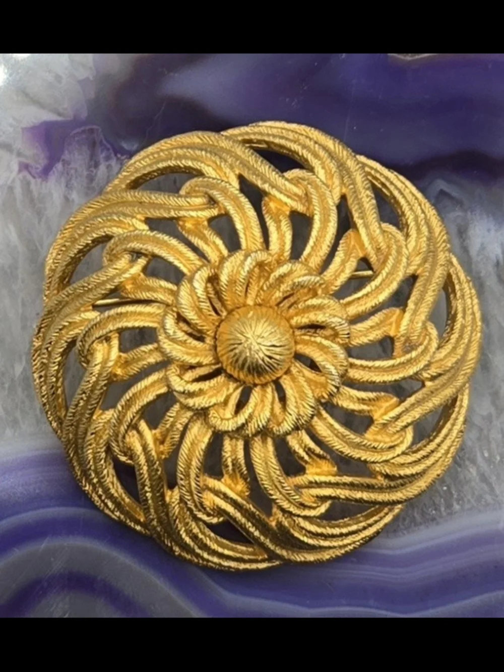 Domed Rope-Style Brooch Gold Tone w/ Swirled Design & Textured Finish